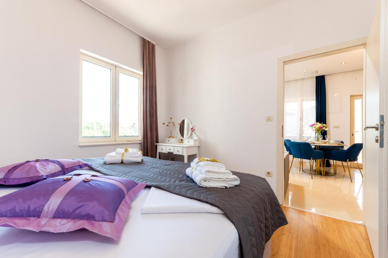 Luxa 5 Min Old Town, 10 Min Airport Apartment Trogir Bagian luar foto