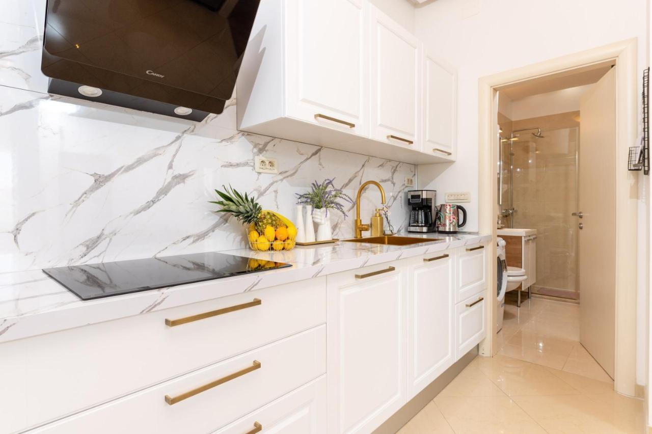 Luxa 5 Min Old Town, 10 Min Airport Apartment Trogir Bagian luar foto