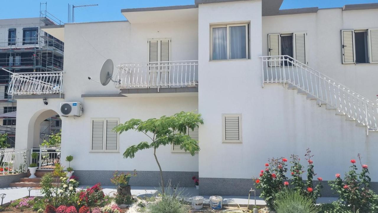 Luxa 5 Min Old Town, 10 Min Airport Apartment Trogir Bagian luar foto